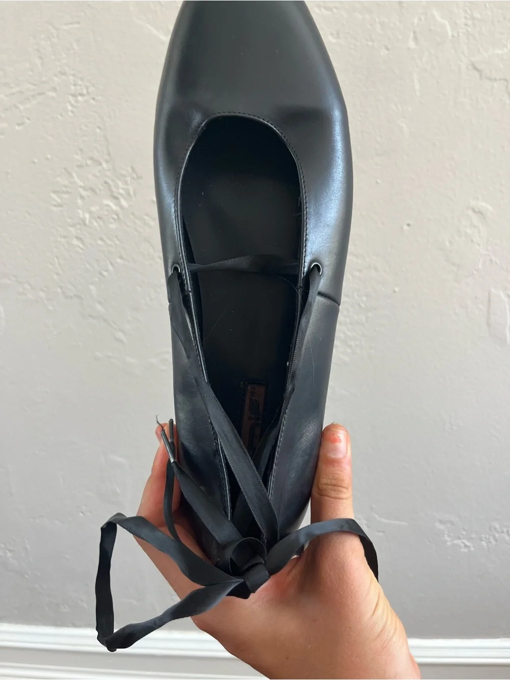 UNIF Pavlova Flats Size 10